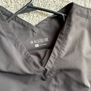 Mecouture Scrubs - black - jogger bottoms - small top, medium bottom.